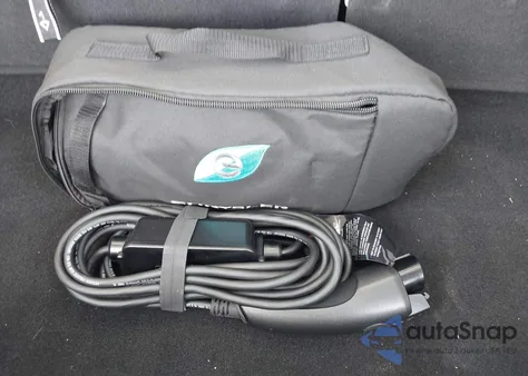 2018 Chrysler Pacifica Hybrid Touring Plus z USA, uszkodzony, nr VIN 2C4RC1H77JR332966